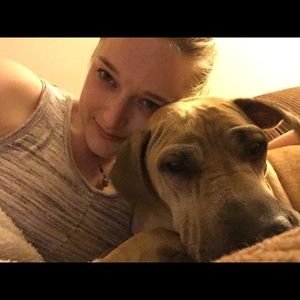 Meet your Posher, Katelyn